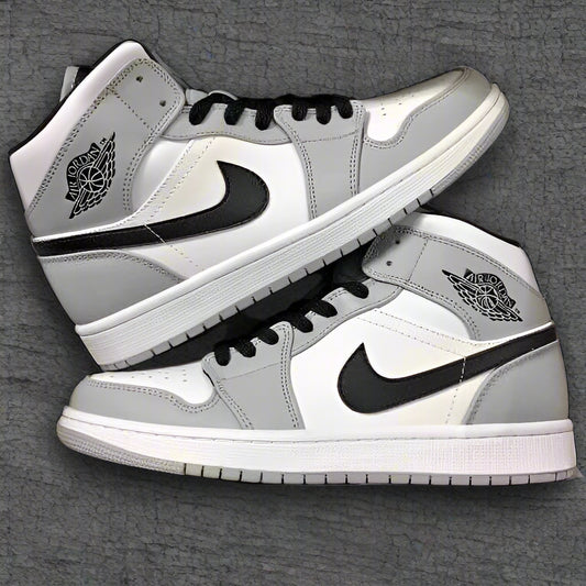 Air Jordan 1 Mid Light Smoke